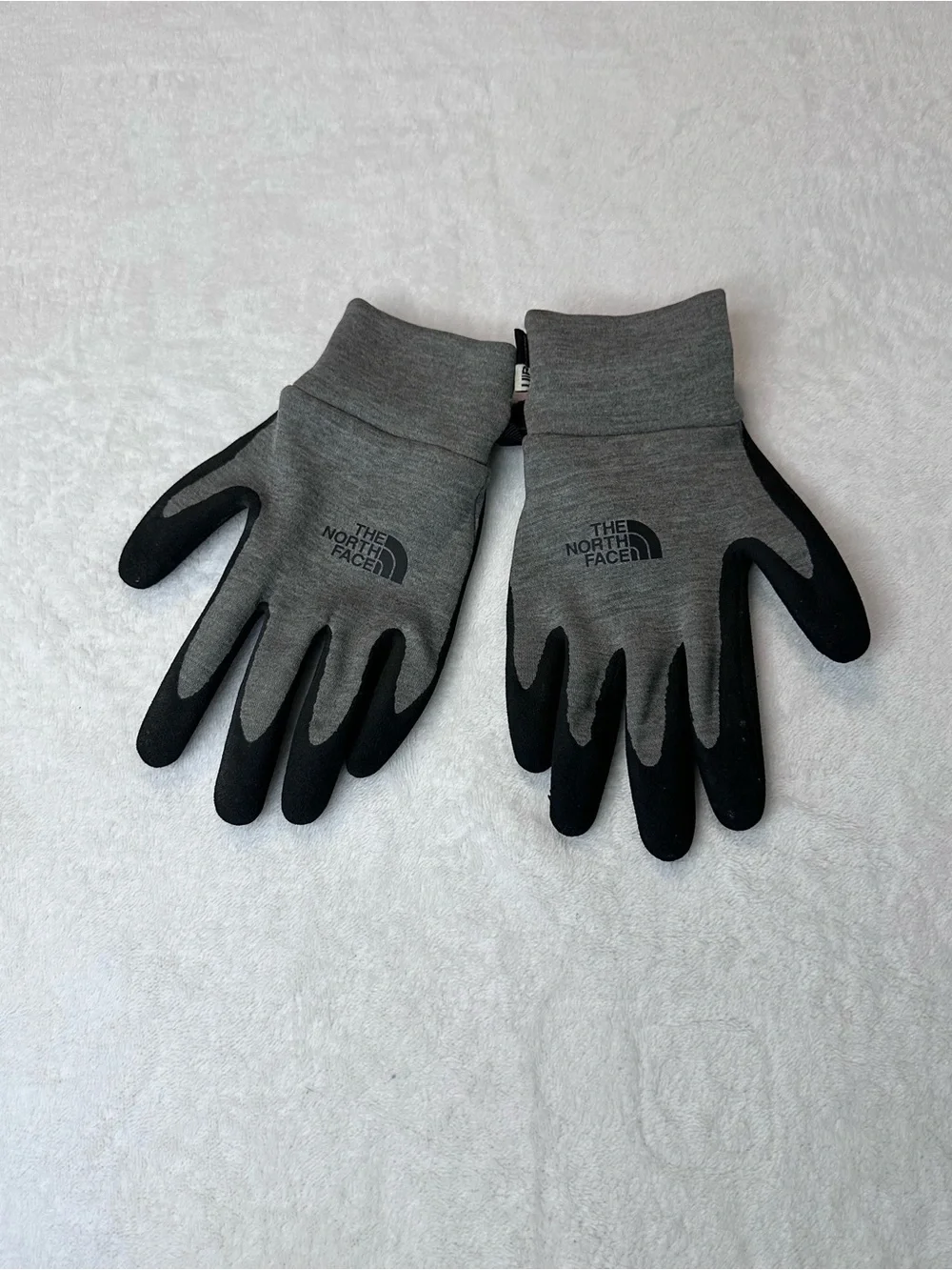 The North Face Etip UR Powered Gloves Grey/BlackTouchscreen Women’s  Gloves